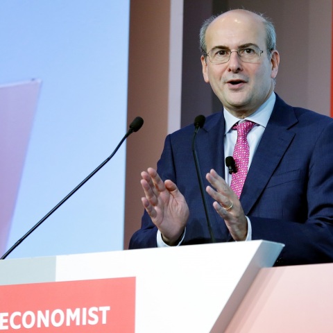 Κωστής Χατζηδάκης: Παρουσίασε τα στοιχεία που επιβεβαιώνουν ότι η ελληνική οικονομία βρίσκεται σε τροχιά ανόδου - Η ομιλία στο συνέδριο του Economist