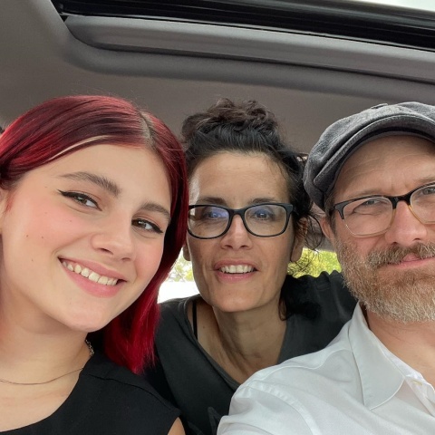 Ο ηθοποιός Erik Jensen στα δεξιά της φωτογραφίας