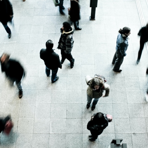 Πάρτε απόσταση από τους «κακούς ανθρώπους»