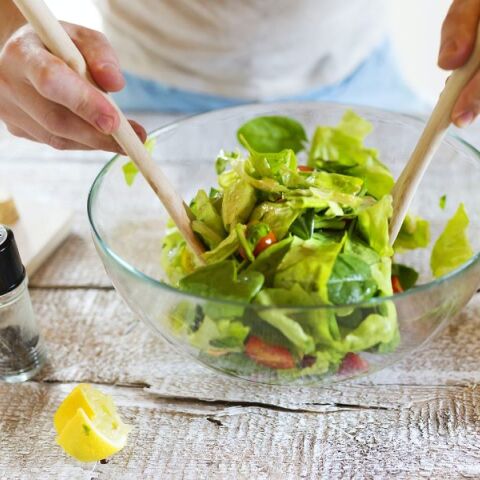 Φυτική διατροφή: Αποδεικνύεται κλειδί στην πρόληψη και θεραπεία δεκάδων συχνών ασθενειών - Ο ρόλος των τροφίμων που καταναλώνουμε στην υγεία.