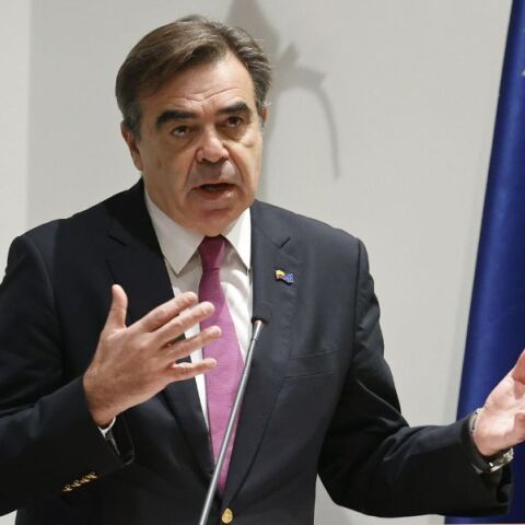 Μαργαρίτης Σχοινάς για αναζωπύρωση αντισημιτικών περιστατικών στην Ευρώπη: Το μίσος δεν έχει θέση στην ΕΕ - Η δήλωση του αντιπροέδρου της Κομισιόν.