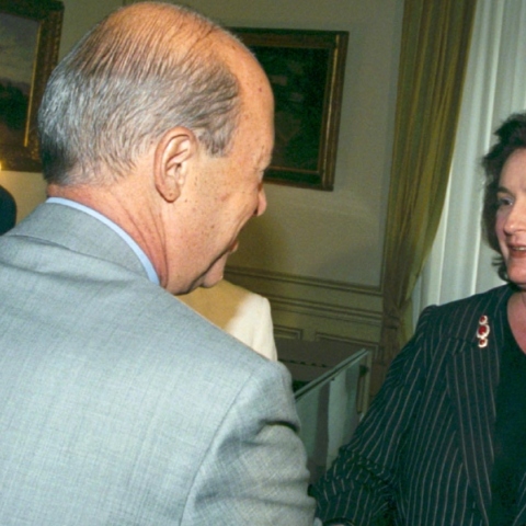 Από τον Σημίτη στην Γιαννάκου, μισή ώρα δρόμος…