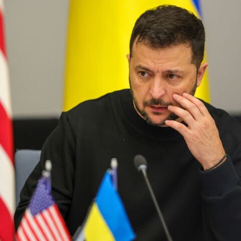 Ουκρανία: Ο Ζελένσκι πιέζει για περισσότερη αμερικανική βοήθεια και προσκαλεί τον Τραμπ για να διαπιστώσει ότι «δεν μπορεί να διαχειριστεί αυτόν τον πόλεμο».