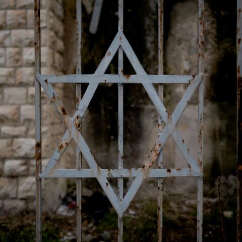 Πάνω από 1.000 αντισημιτικές ενέργειες στη Γαλλία σε έναν μήνα