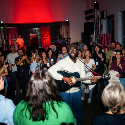 Jake Isaac © Θανάσης Καρατζάς