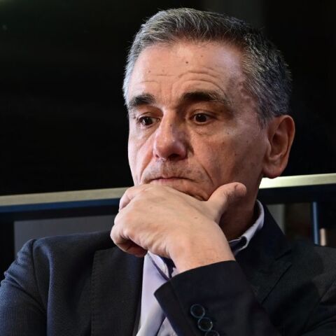 Ομοβροντία πυρών κατά Τσακαλώτου από τους νεοπροεδρικούς του ΣΥΡΙΖΑ