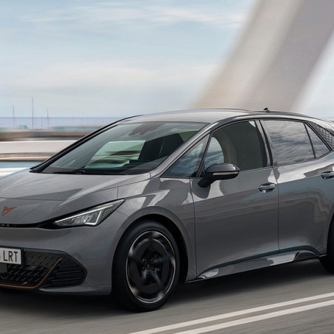 Cupra Born: Ένα ξεχωριστό ηλεκτροκίνητο hot hatch