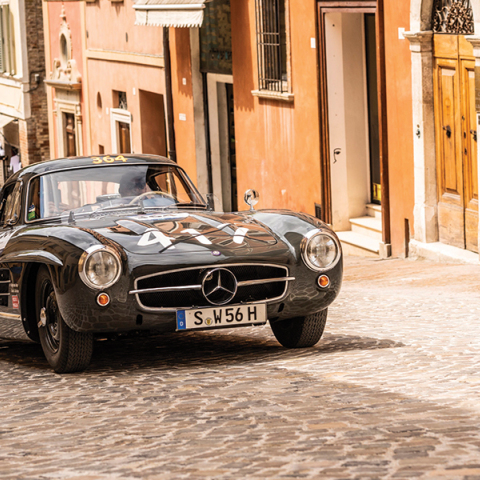 Γιατί είμαστε ακόμα ερωτευμένοι με τα ρετρό αυτοκίνητα;