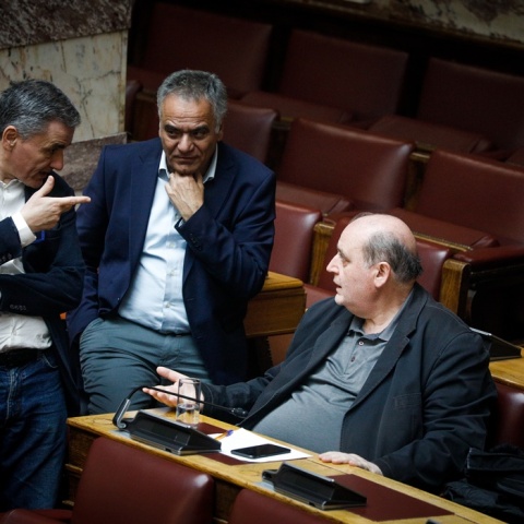 Ευκλείδης Τσακαλώτος, Νίκος Φίλης και Πάνος Σκουρλέτης στα έδρανα της Βουλής