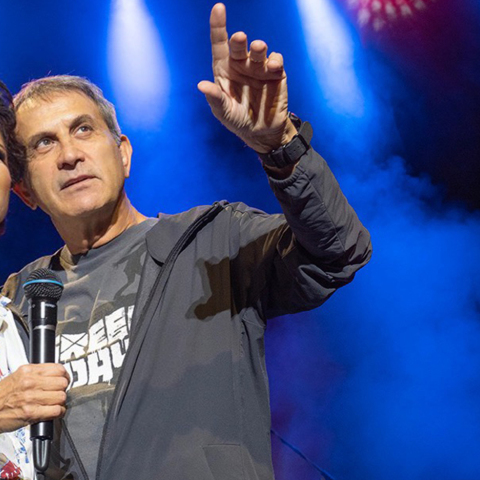 Γιώργος Νταλάρας – Άλκηστις Πρωτοψάλτη: Δύο μεγάλες φωνές τραγουδούν στο Παλλάς