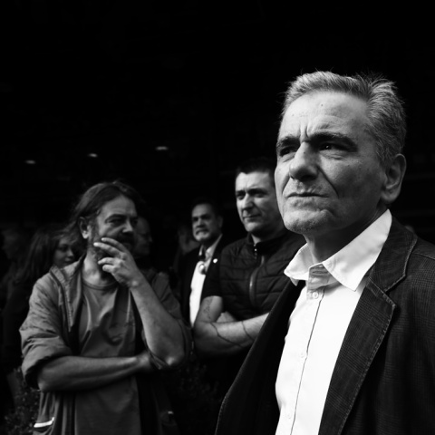 syriza_apoxorise_omprela