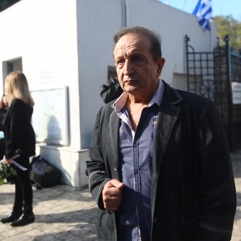 Σπύρος Μπιμπίλας: Αντιδράσεις για τη δήλωση του «ηλίθιοι εργαζόμενοι της ΕΡΤ» 