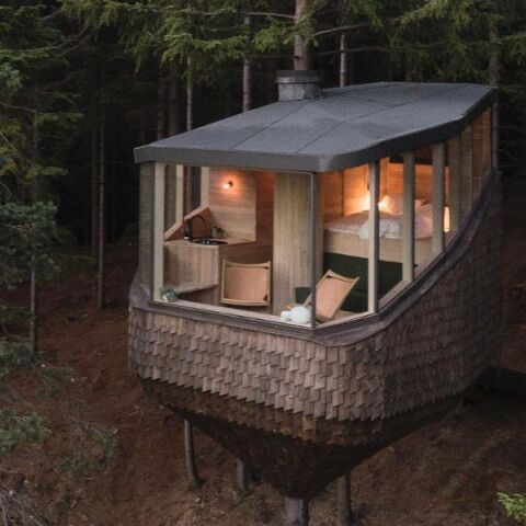 Νορβηγία: Το αρχιτεκτονικό γραφείο Helen & Hard ολοκλήρωσε καινούργια δενδρόσπιτα στα πευκοδάση της Όντα - Απόλυτα εναρμονισμένα με το φυσικό περιβάλλον.