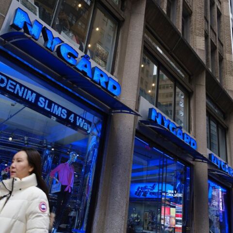 Καναδάς: Ένοχος για τέσσερις κατηγορίες σεξουαλικής επίθεσης ο πρώην γκουρού της μόδας Πίτερ Νάιγκαρντ - Για αδικήματα που διαπράχθηκαν μεταξύ 1980 και 2005.