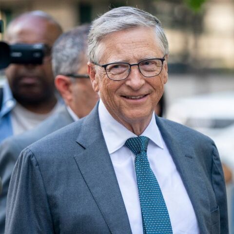 Εμβόλια χωρίς σύριγγα: Το ίδρυμα Bill & Melinda Gates χρηματοδοτεί την μαζική παραγωγή συσκευών εμβολιασμού με μικροεπιθέματα.