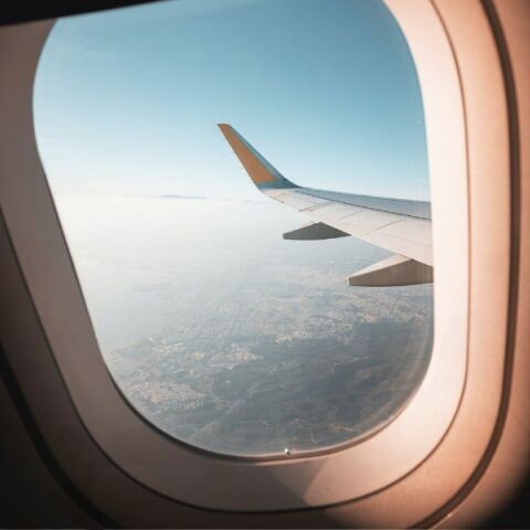 «Απογειώθηκε» η επιβατική κίνηση στα ελληνικά αεροδρόμια 