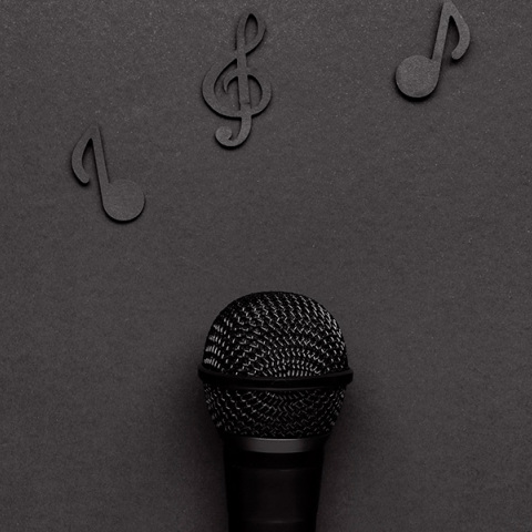 Οι προσβλητικές λέξεις που πρέπει να βγουν από τα τραγούδια