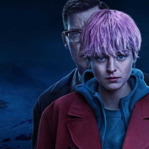  Η τηλεοπτική σειρά «Φόνος στην Άκρη του Κόσμου» με τους Έμα Κόριν και Κλάιβ Όουεν, διαθέσιμη στο Disney+