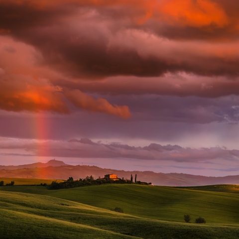 Ο διεθνής φωτογράφος, Γιάννης Λάριος, μιλάει στην Athens Voice για τη σχέση του ανθρώπου με την τεχνολογία και τη φύση