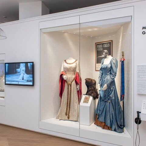 Το Μουσείο Μαρία Κάλλας υποδέχεται δύο εμβληματικά κοστούμια από την Σκάλα του Μιλάνου