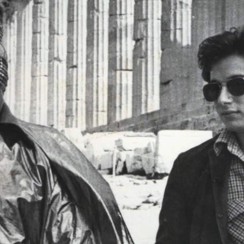 Φώτης Απέργης: Συνέντευξη με τον διευθυντή των ραδιοφώνων της ΕΡΤ για το βιβλίο του «Γίνεται παρεξήγηση και δίνουν την εξήγηση», τη μουσική, τη διαδικασία της συνέντευξης, τη 40χρονη διαδρομή του στον Τύπο και στο ραδιόφωνο.