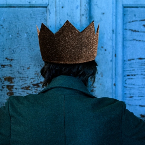 Η Μπέττυ Αρβανίτη ως «Βασιλιάς Ληρ» στη νέα παράσταση του Στάθη Λιβαθινού στο Θέατρο οδού Κεφαλληνίας