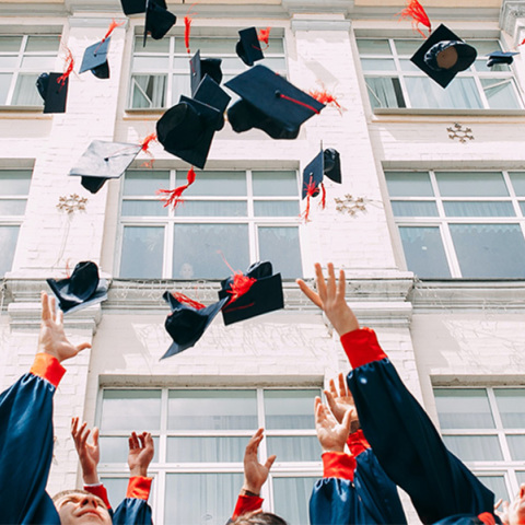 Εθνικό απολυτήριο και μη κρατικά πανεπιστήμια