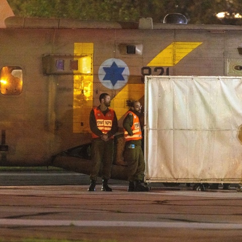 Αρχές αναμένουν τη μεταφορά ομήρων σε νοσοκομείο μετά την απελευθέρωσή τους από τη Χαμάς