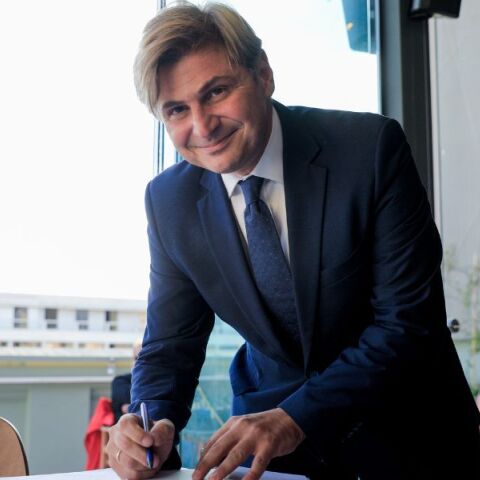 ΣΥΡΙΖΑ: Σύμβουλος Ευρωπαϊκής Πολιτικής ορίστηκε ο Νικόλας Φαραντούρης - Με απόφαση του πρόεδρου του κόμματος, Στέφανου Κασσελάκη - Το βιογραφικό του.