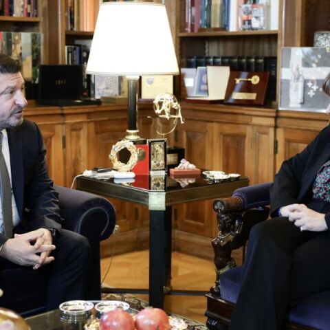 Κατερίνα Σακελλαροπούλου: Συνάντηση της Προέδρου της Δημοκρατίας με τον νέο περιφερειάρχη Αττικής, Νίκο Χαρδαλιά - Την ενημέρωσε για τις προτεραιότητές του.