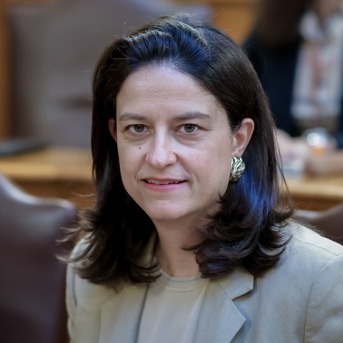 Η υπουργός Εσωτερικών, Νίκη Κεραμέως