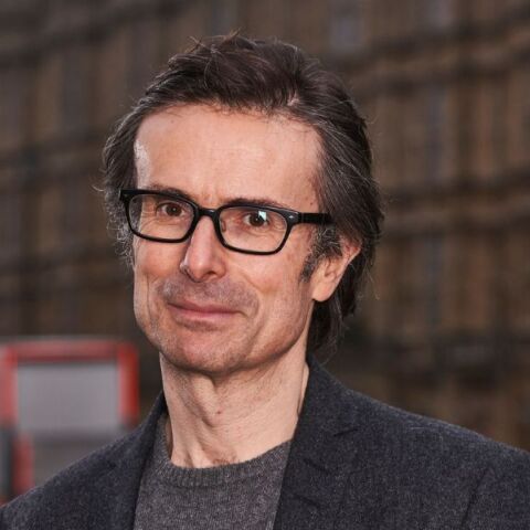 Ρόμπερτ Πέστον για Σούνακ: «Εχθρική και αναίσθητη η κίνηση προς τον Μητσοτάκη»