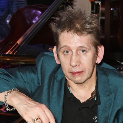 Σέιν ΜακΓκόουαν: Πέθανε σε ηλικία 65 ετών ο Ιρλανδός τραγουδιστής των Pogues - Από τους σπουδαιότερους μουσικούς της γενιάς του - Η μάχη με τις εξαρτήσεις. 