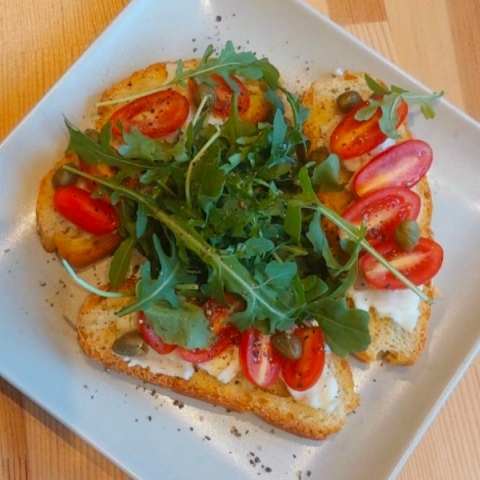 Τάπας - Παπαρούνα - Εξάρχεια