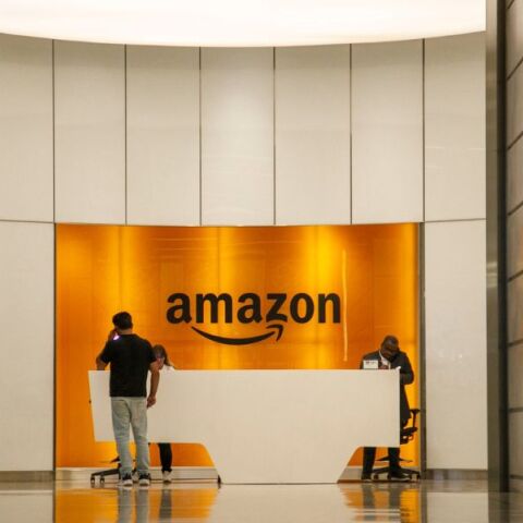 Υπουργείο Εργασίας - Επεκτείνεται η συνεργασία μεταξύ ΔΥΠΑ και Amazon - Τα νέα προγράμματα και δράσεις - Περισσότερες ευκαιρίες εκπαίδευσης και κατάρτισης.