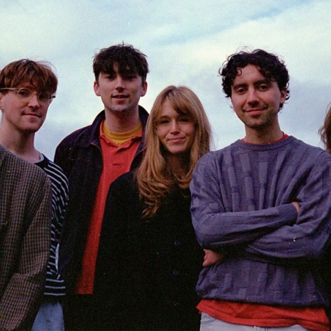 Black Country, New Road: Είμαστε απολύτως εξαρτημένοι οικονομικά από τις περιοδείες