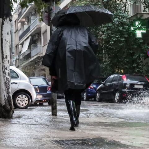 Έρχονται βροχές και καταιγίδες τις επόμενες ώρες 