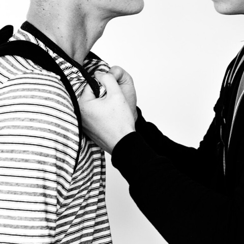 Νεανική παραβατικότητα χωρίς κοινωνικά σύνορα