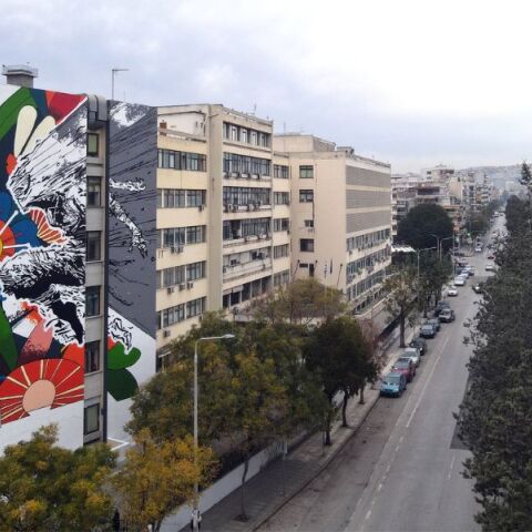 Θεσσαλονίκη: Μια τοιχογραφία κατά των εξαρτήσεων από το ΚΕΘΕΑ ΙΘΑΚΗ στο Ιπποκράτειο νοσοκομείο - Έργο του street artist Same84 και της UrbanAct.