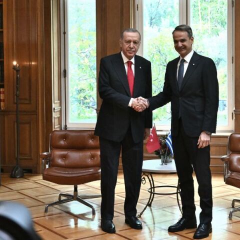 Πώς σχολίασαν τα διεθνή ΜΜΕ την επίσκεψη Ερντογάν στην Αθήνα