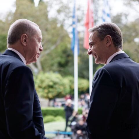 Ο Μητσοτάκης ευχήθηκε στον Ερντογάν για τα 70ά γενέθλιά του