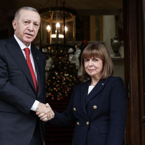 Ερντογάν: Η κίνηση εγκαρδιότητας στην Κ. Σακελλαροπούλου