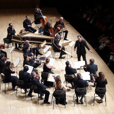 Η Καμεράτα σε διεύθυνση του Γιώργου Πέτρου