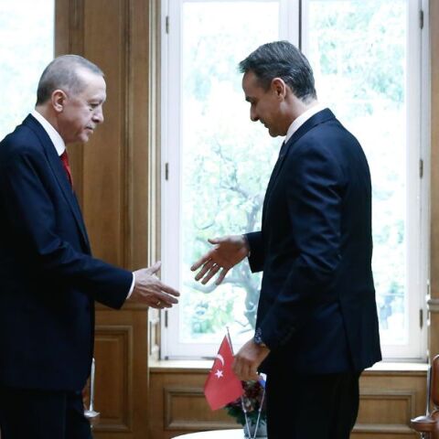 Γαλλικός τύπος για επίσκεψη Ερντογάν: Ανοίγει νέο κεφάλαιο στις ελληνοτουρκικές σχέσεις 