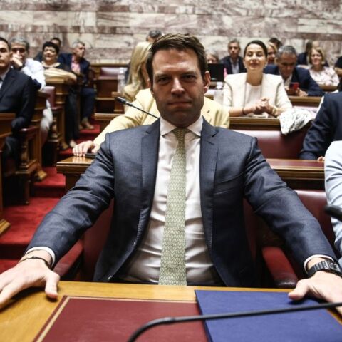 ΣΥΡΙΖΑ: Συγκρούσεις για το «εμπάργκο» στη Νέα Αριστερά - Κράτησε μόλις μια ημέρα - Οι αποχωρήσεις Δραγασάκη - Βαρεμένου - Συνεδρίαση της ΚΕ.