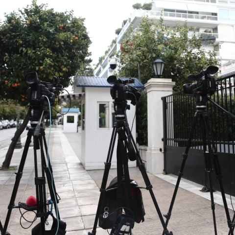 Ο Μάνος Βουλαρίνος σχολιάζει τη λήψη οριζοντίων μέτρων από την κυβέρνηση, μετά την απόφαση για κλείσιμο όλων των γηπέδων