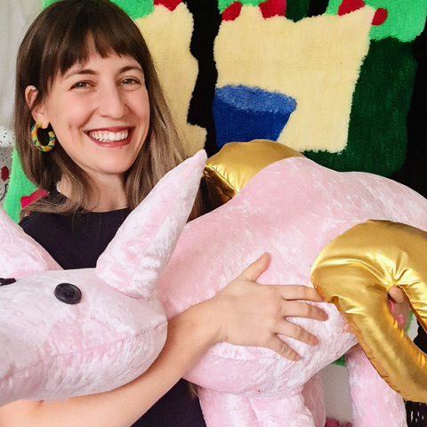 Η Χριστίνα Δημητρά ξέρει πόσο σου λείπει ο χαμένος αρκούδος σου