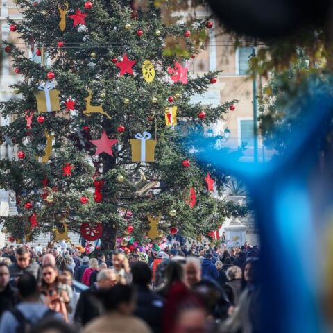 Υπουργείο Εργασίας: Εγκύκλιος για την εργασία και την αναπληρωματική ανάπαυση κατά τις τρεις τελευταίες Κυριακές του έτους 2023.