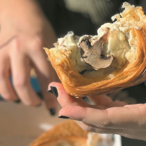 Flaked Croissanterie