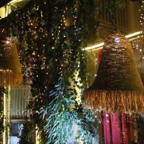 Σε ισχύ το εορταστικό ωράριο των καταστημάτων - Ποιές Κυριακές είναι ανοιχτά